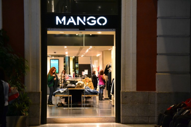 mango OgoTours Visite guidate a Madrid in Italiano, Tour a piedi a